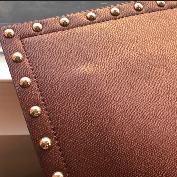 WHBM studded wristlet - Picture 3 of 11